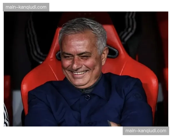 穆里尼奥欧冠第17次被罚下，伯纳乌再演旧将风暴